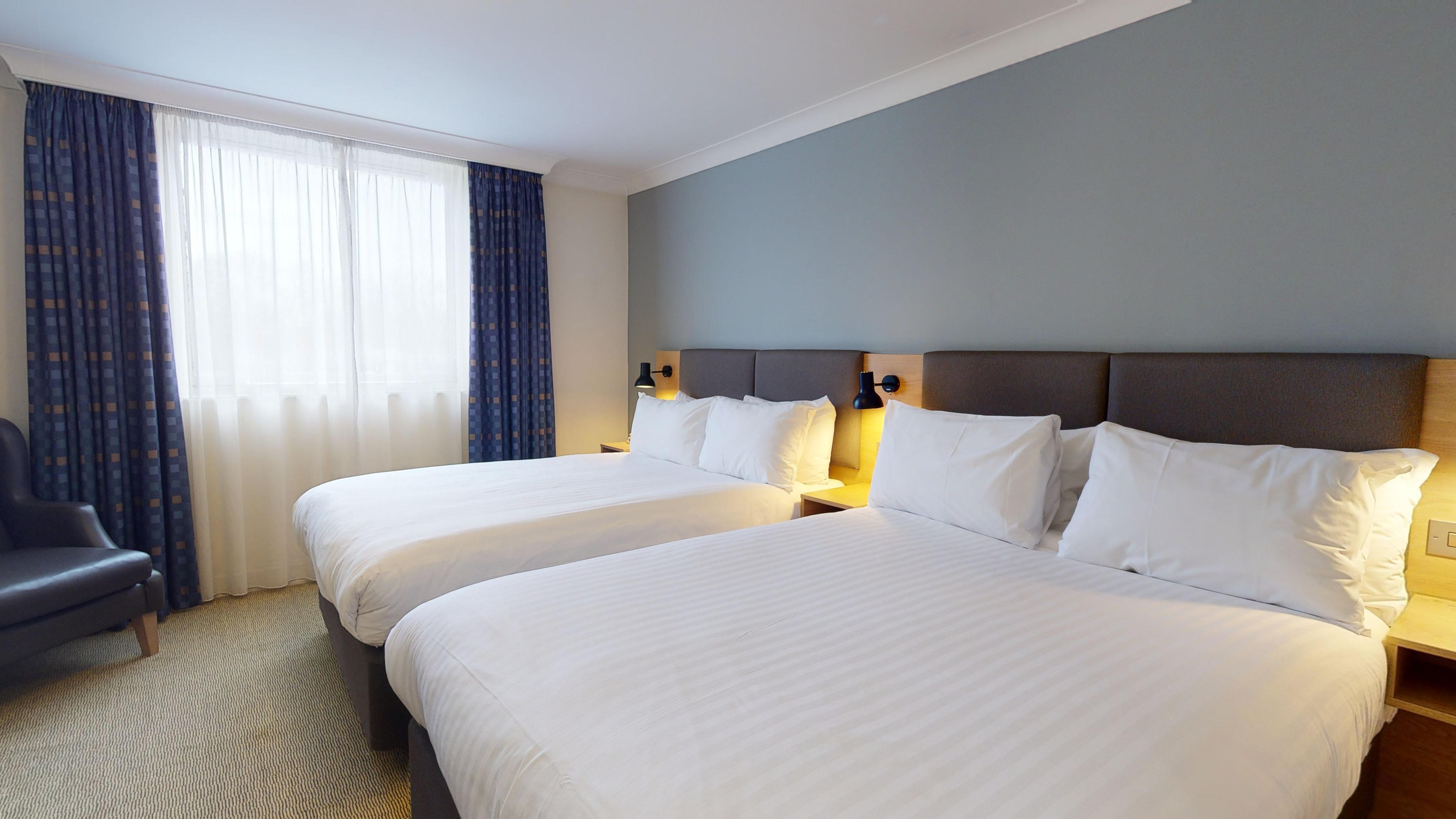 Holiday Inn Brentwood By Ihg Екстериор снимка