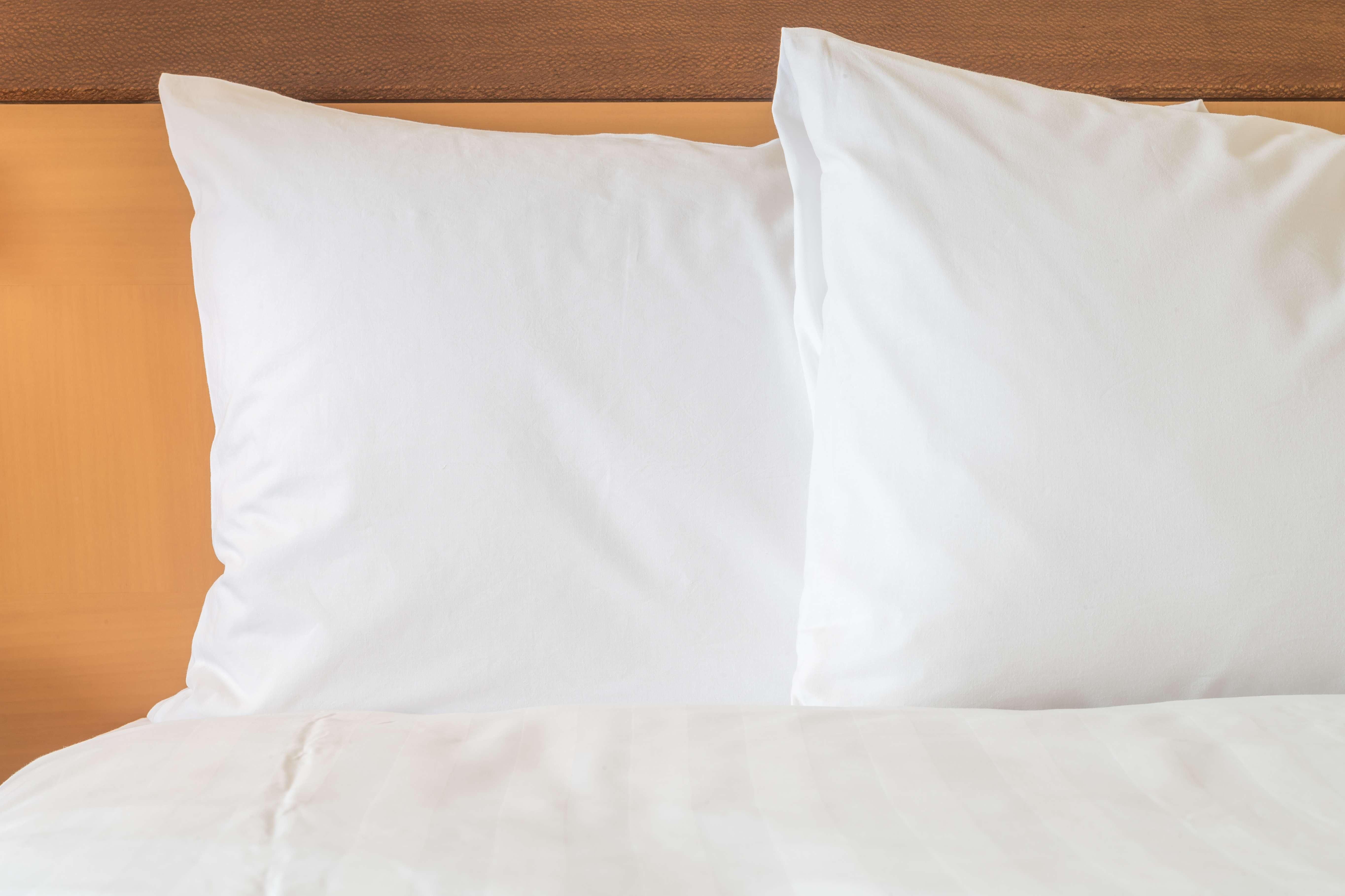 Holiday Inn Brentwood By Ihg Екстериор снимка