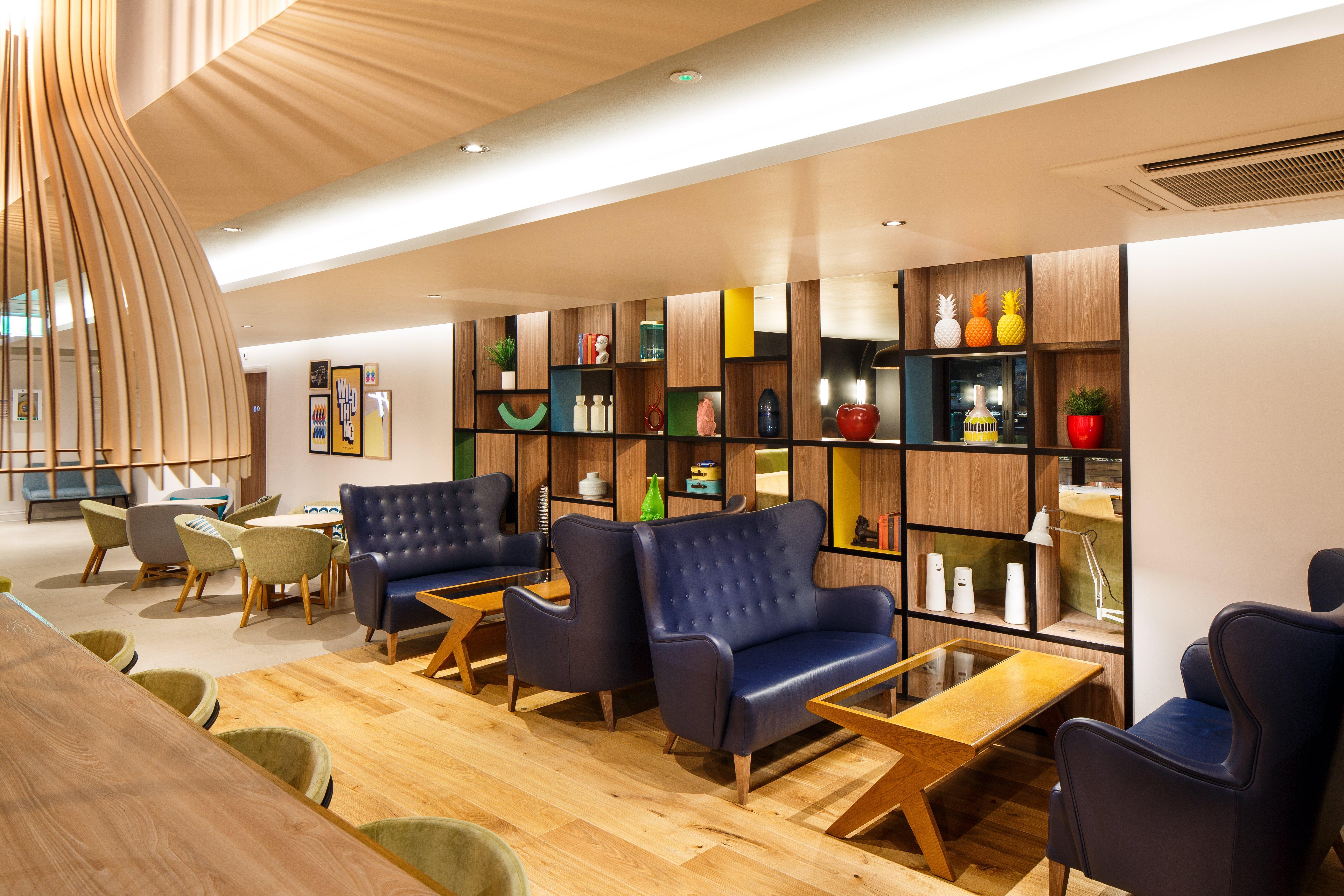 Holiday Inn Brentwood By Ihg Екстериор снимка