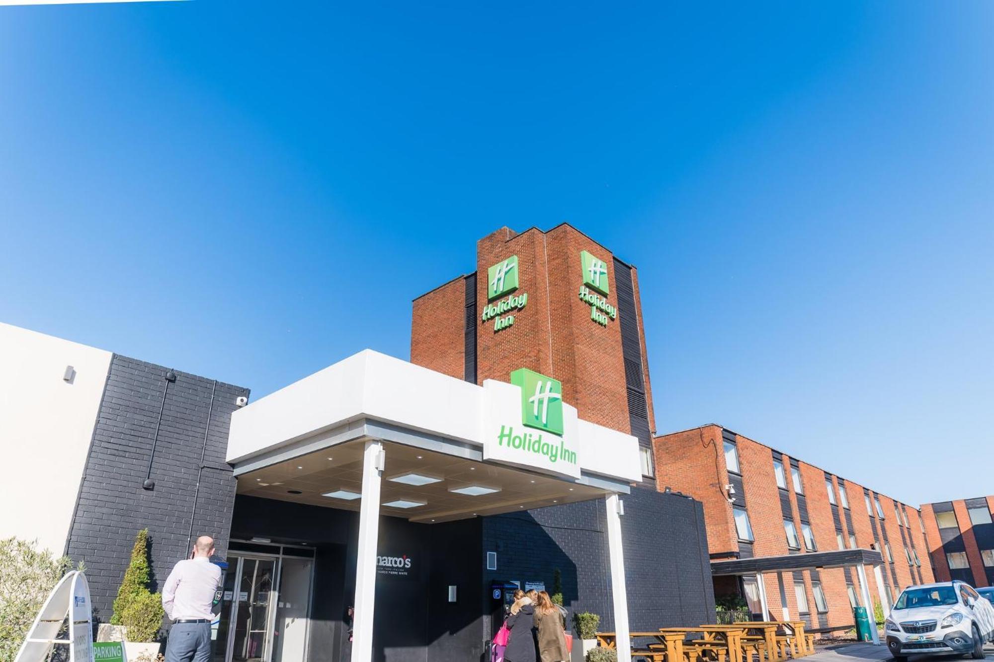 Holiday Inn Brentwood By Ihg Екстериор снимка